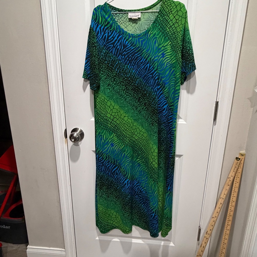 Serengeti Women Short Sleeve Mixed Animal Print Maxi Dress Green Blue 1X